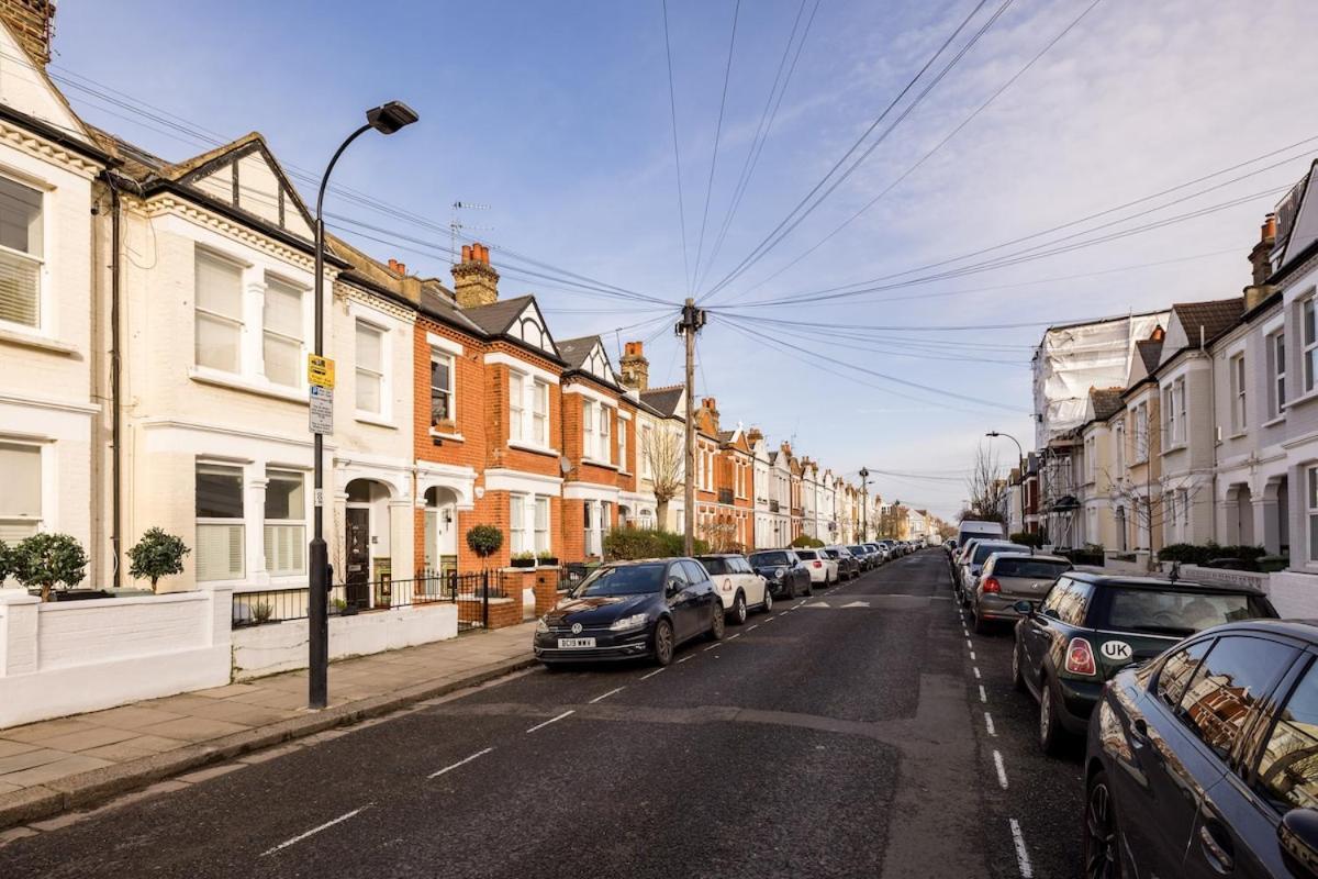 Casa vacanze Bright, Spotless Fulham With Private Garden